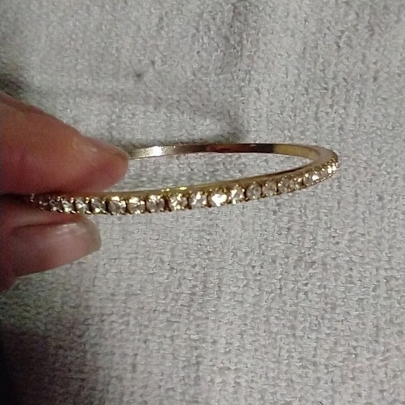 Goldtone crystal 🔮 bangle bracelet - Picture 2 of 4
